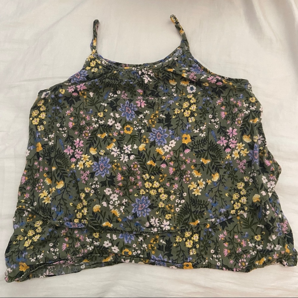 ❤️ cutest floral tank